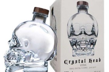 News On Topic Ruou-Vodka-Crystal-Head-360x240 Most Unique Liquor Bottles In the World Stories 